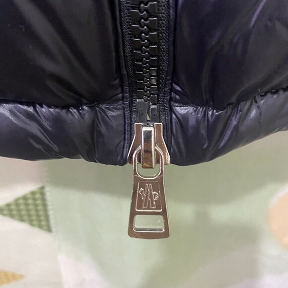 Moncler Black Puffer Vest - Distinctive Hood - Picture 11 of 14